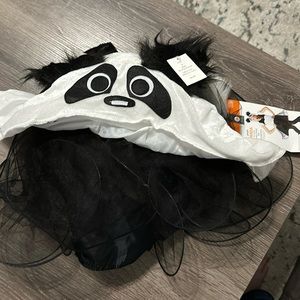 Youth panda costume, size small 4/6x, brand new with tags on